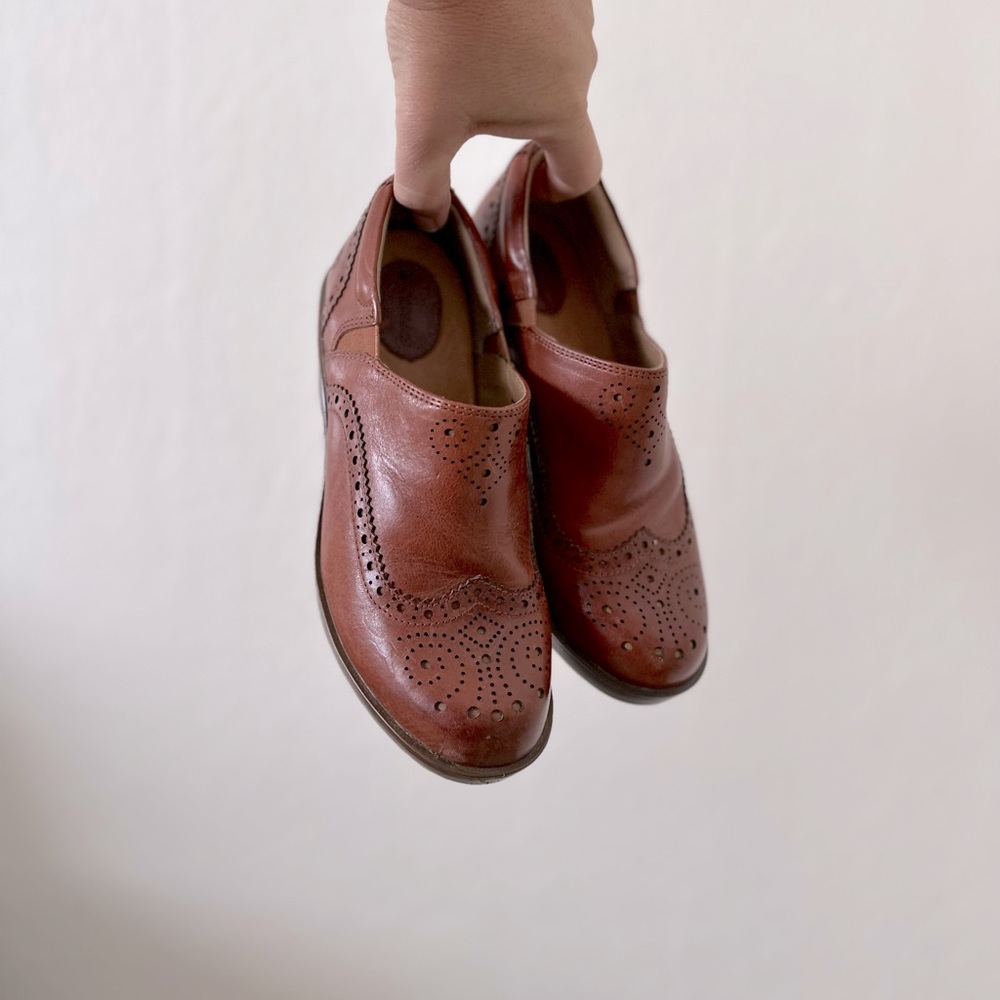 Ariat Bradford Leather Wingtip Style Platform | Clog Bootie | 7.5 b - Picture 6 of 11